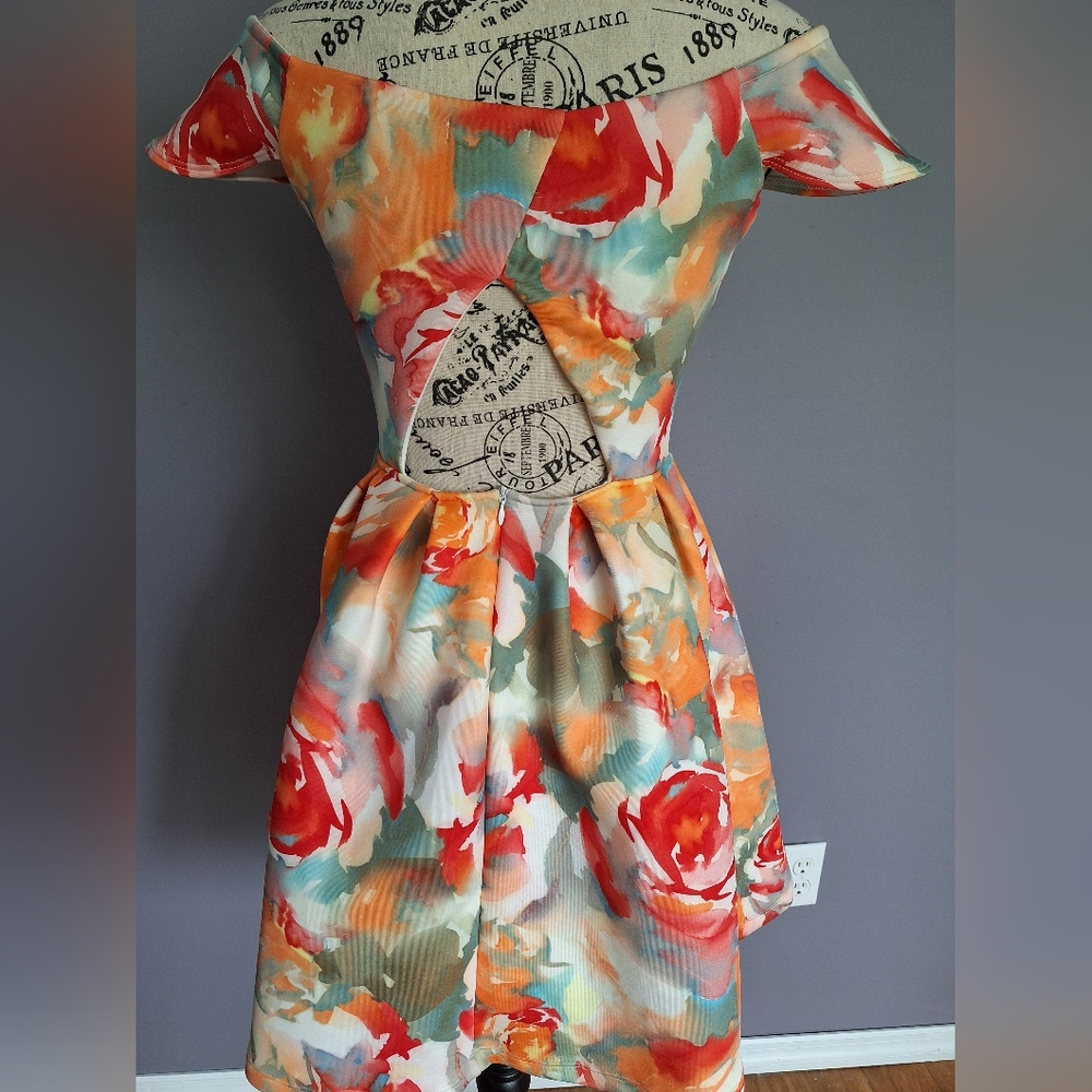 Dainty Hooligan Floral Dress - Orange and Red - Picture 4 of 5